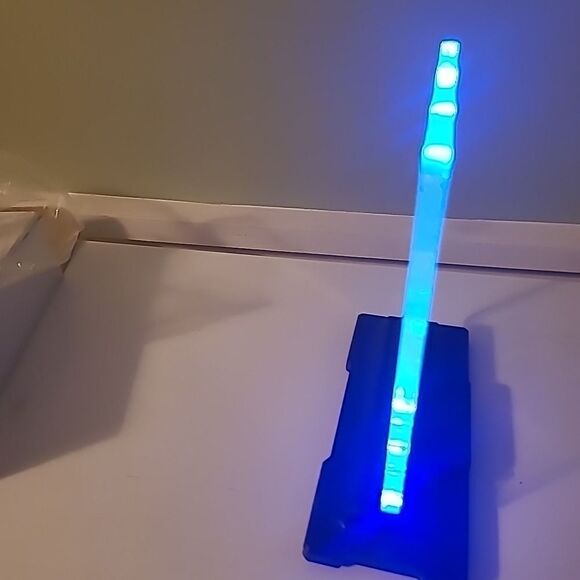 Battery Operated Love Sign - Picture 4 of 8